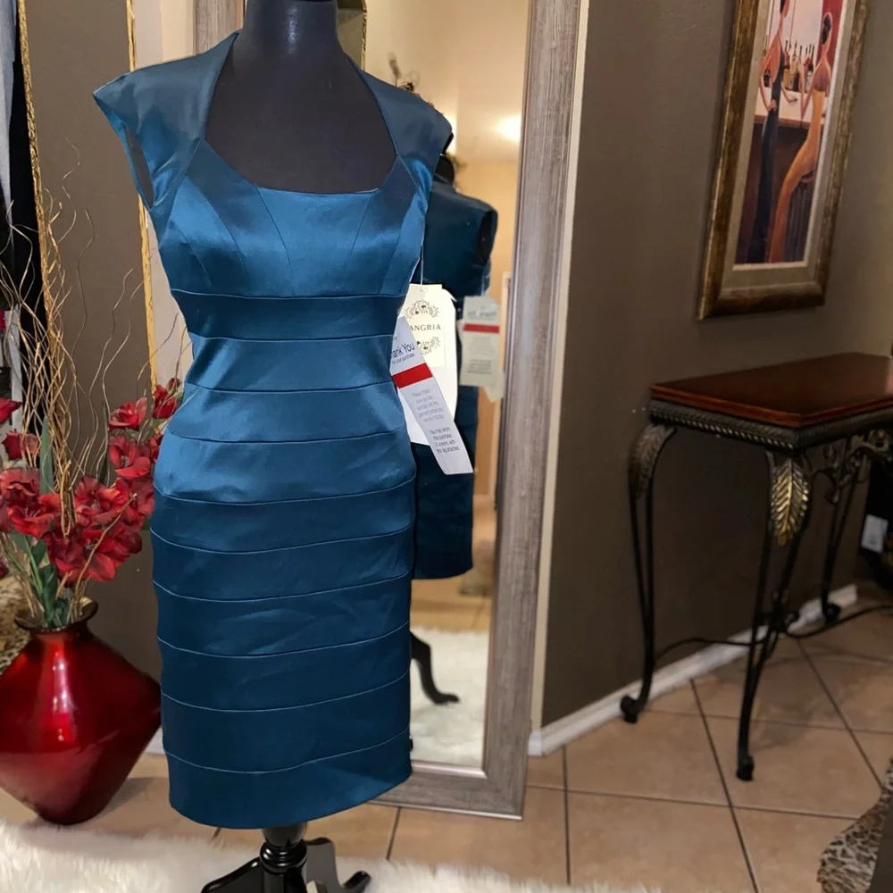 Mini cocktail dress - Picture 4 of 11